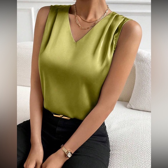 Luxe V neck sleeveless blouse - Picture 8 of 15